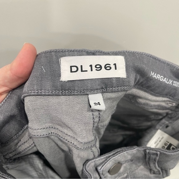 DL1961 Margaux Instasculpt Ankle Skinny Jeans in Willamina Raw Hem Size 24 Grey - Picture 11 of 16